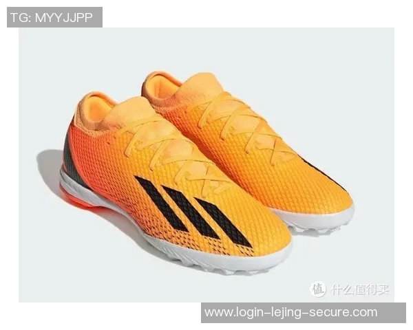 阿迪达斯足球鞋袋全方位解析助你提升球场表现与时尚魅力